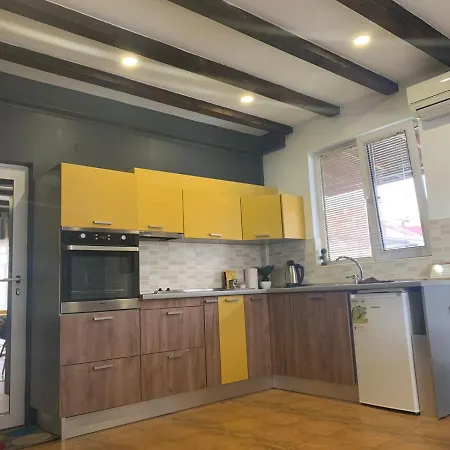 Apartment Trakia Street